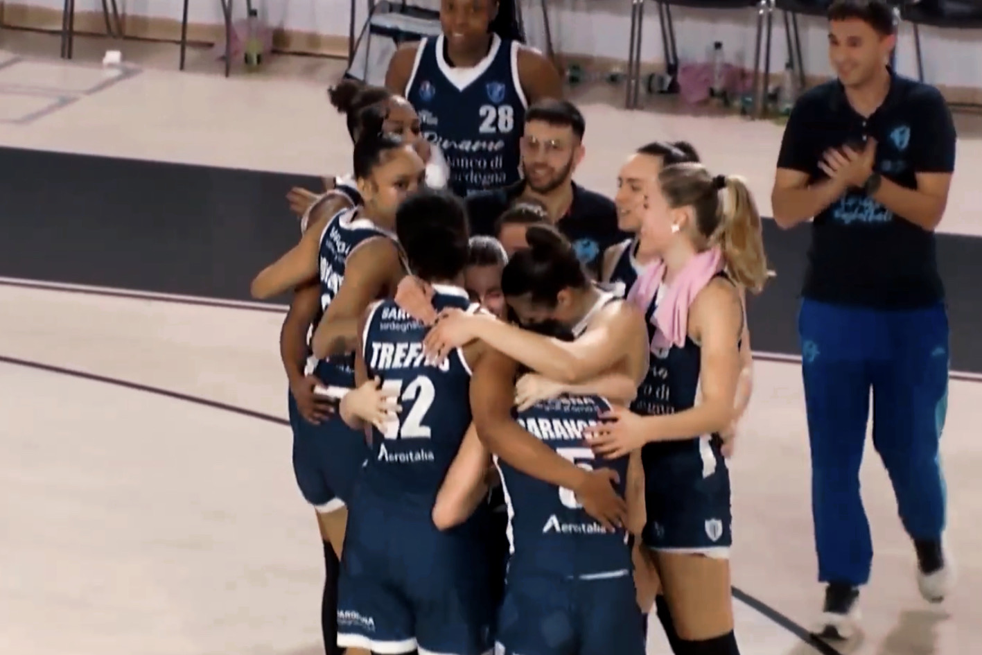 Dinamo Women dopo la vittoria ai quarti di coppa Italia contro Geas